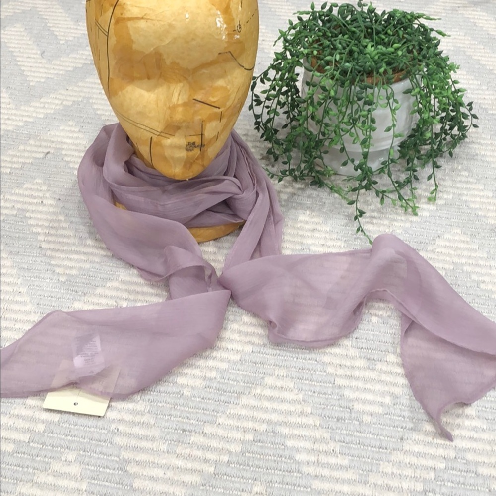 HINGE scarf